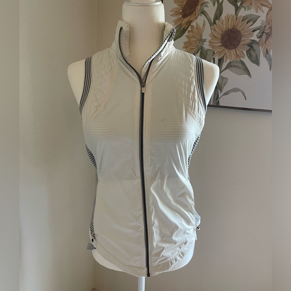Lululemon Cream running vest